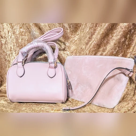 Juicy Couture Pink Cosmetic Bags Glossy Finish - Picture 6 of 13